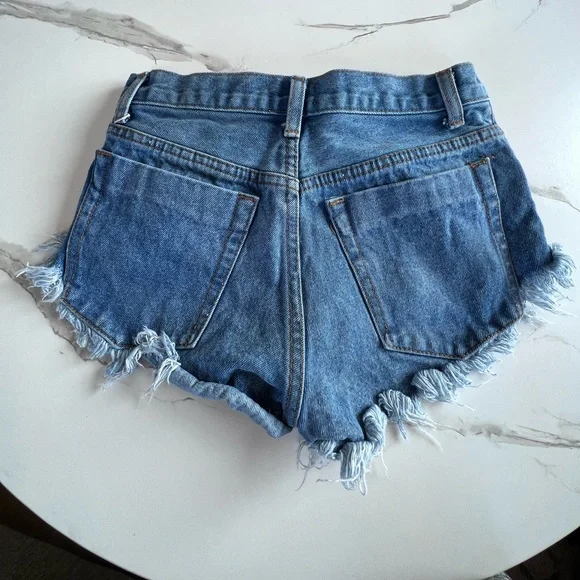 Superdown high waisted shorts 23 - Picture 2 of 7